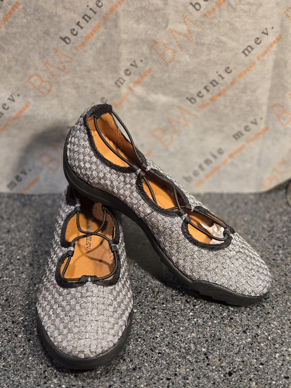 Comfortable Women's Gray Knit Mary Jane Flats